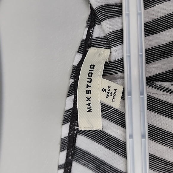 Max studio black and white striped top blouse small - Picture 3 of 6